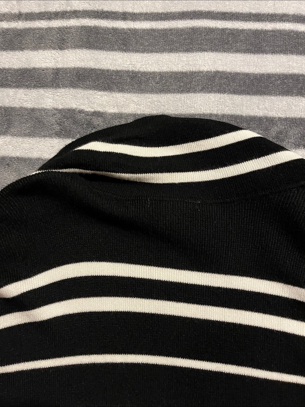 Striped Open-Front Women’s Cardigan Sweater — Black & White - Picture 7 of 7